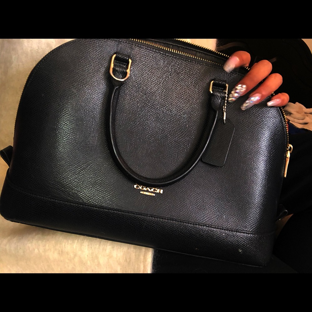COACH (Authentic)